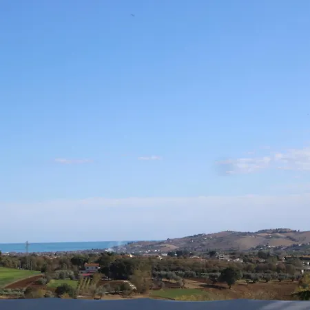 Casale Delle Arti מלון Mosciano SantʼAngelo