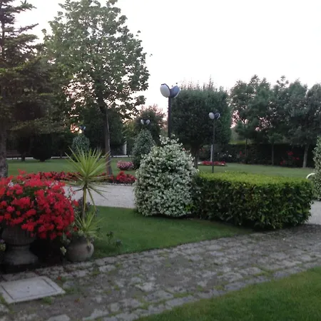 Casale Delle Arti 3*