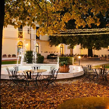 Hotel Casale Delle Arti Mosciano SantʼAngelo