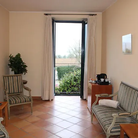 Casale Delle Arti 3* Mosciano SantʼAngelo