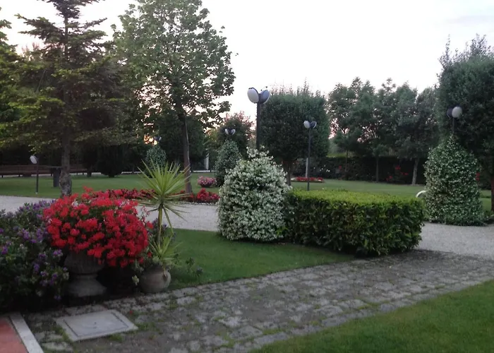 Casale Delle Arti 3*